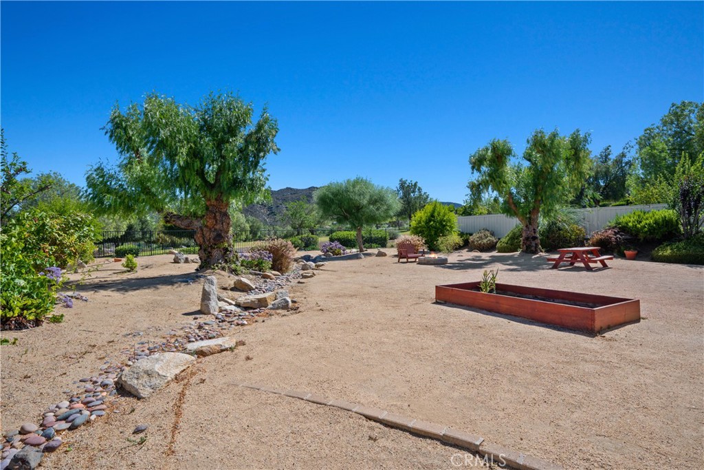Murrieta, California, 92562, United States, 4 Bedrooms Bedrooms, ,3 BathroomsBathrooms,Residential,For Sale,1891576