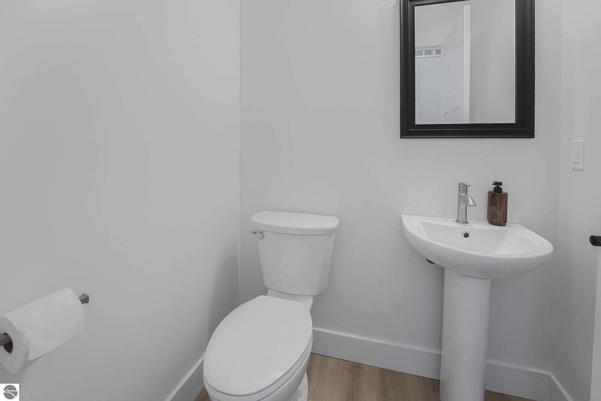 Traverse City, Michigan, 49684, United States, 3 Bedrooms Bedrooms, ,2 BathroomsBathrooms,Residential,For Sale,1975687