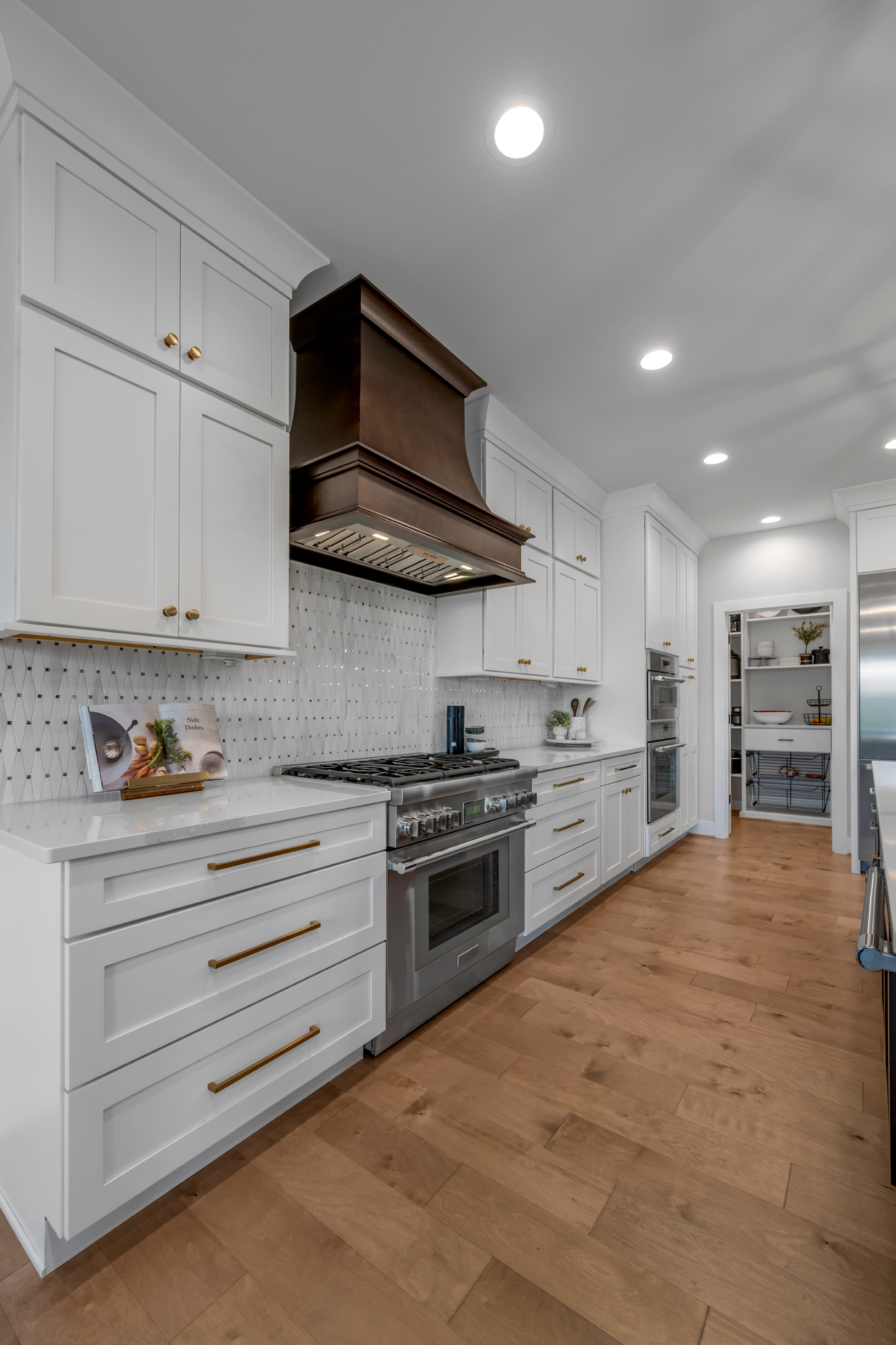  2429 Lorenzo Way - 物件實景