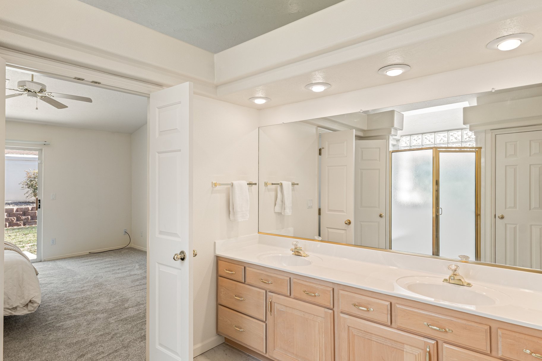  Low-Maintenance Living in a Prime Green Springs Location - 物件實景