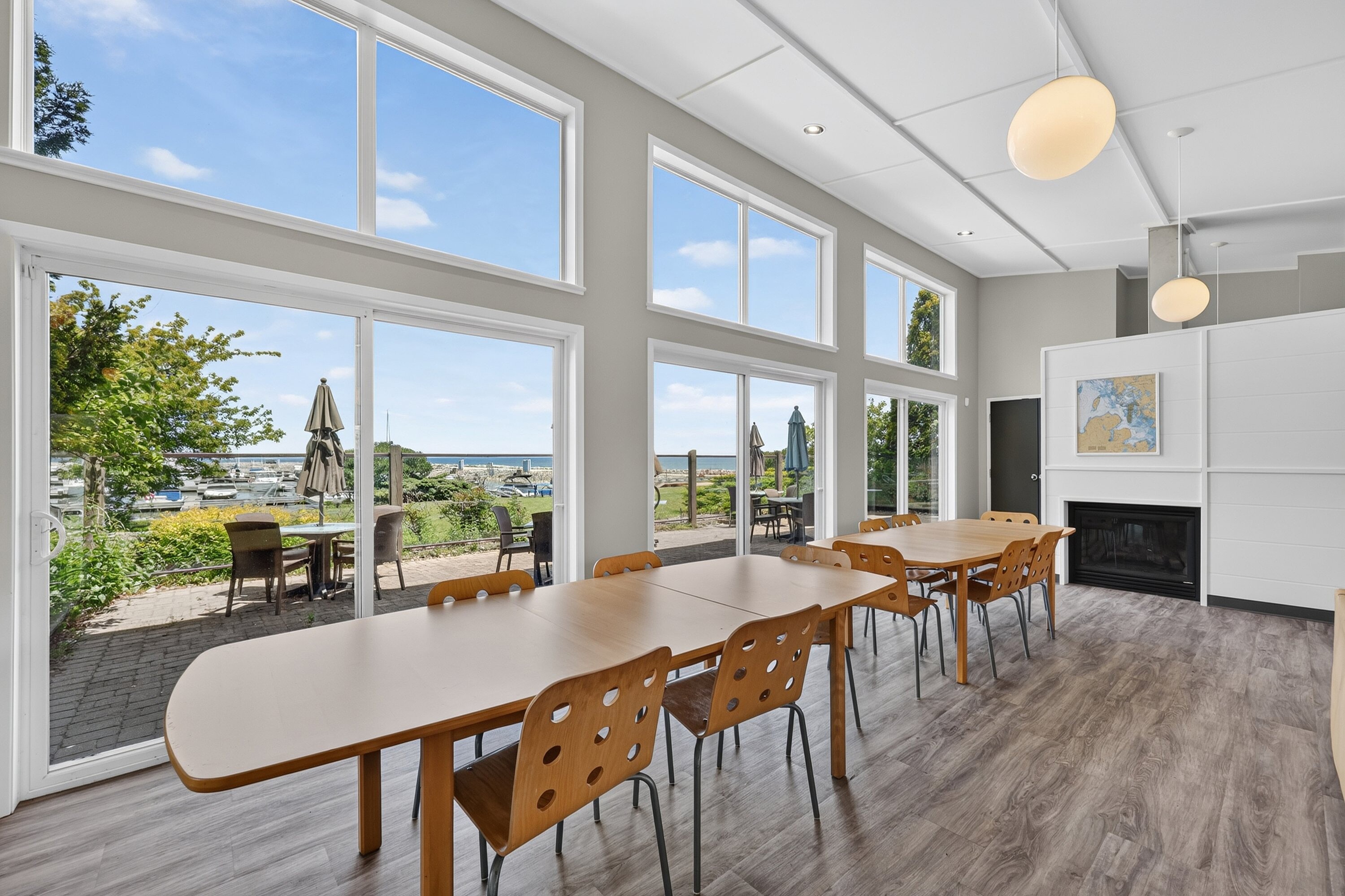  Unparalleled Waterfront Living - 物件實景
