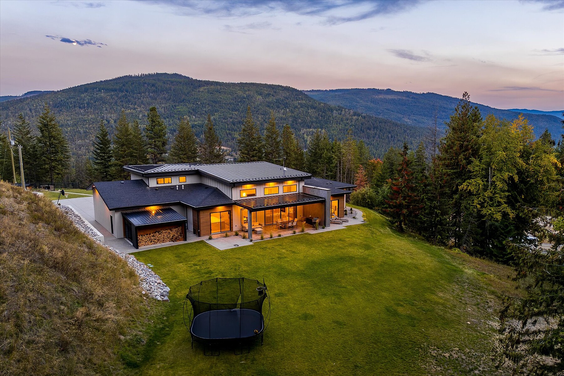  Gorgeous Custom Home - 物件實景