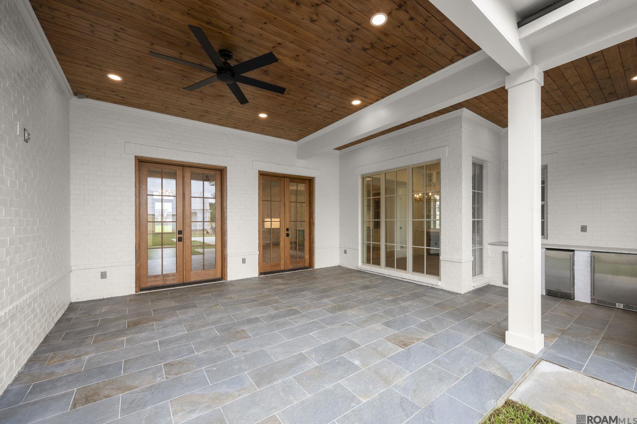Baton Rouge, Louisiana, 70817, United States, 4 Bedrooms Bedrooms, ,3 BathroomsBathrooms,Residential,For Sale,2032762