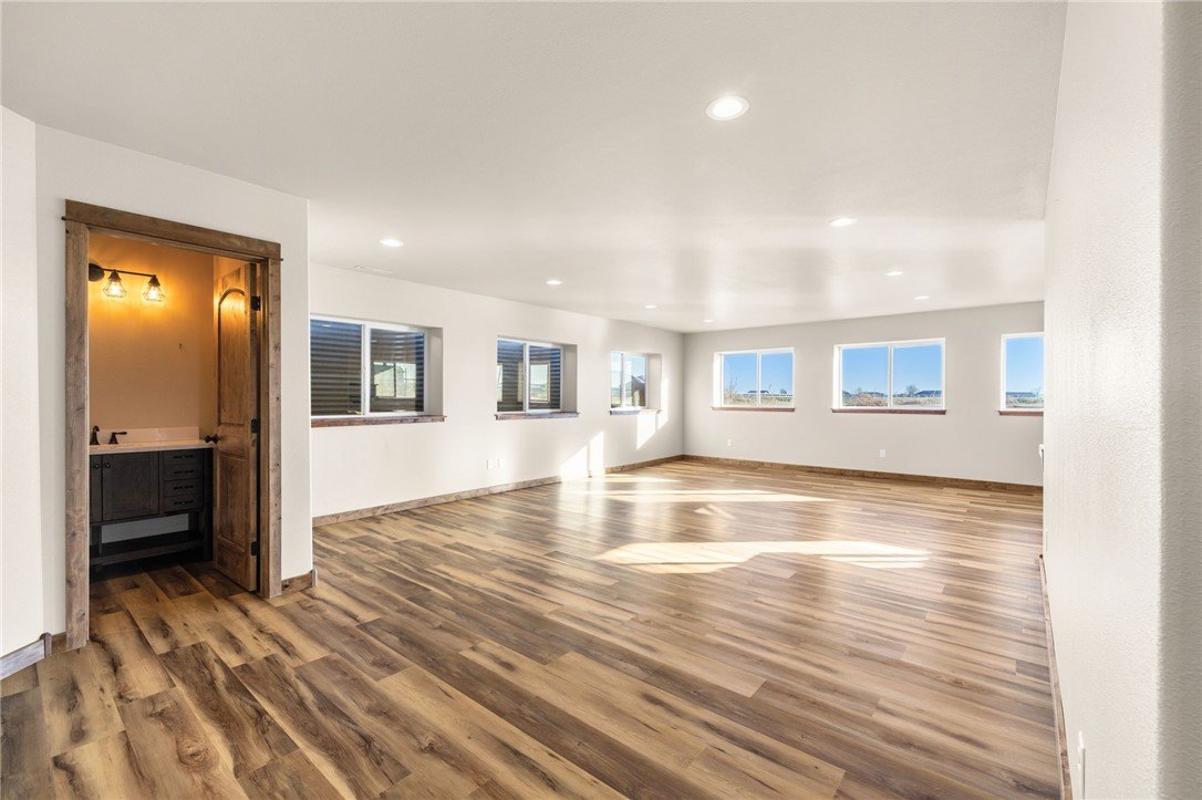 Shepherd, Montana, 59079, United States, 5 Bedrooms Bedrooms, ,3 BathroomsBathrooms,Residential,For Sale,1998698