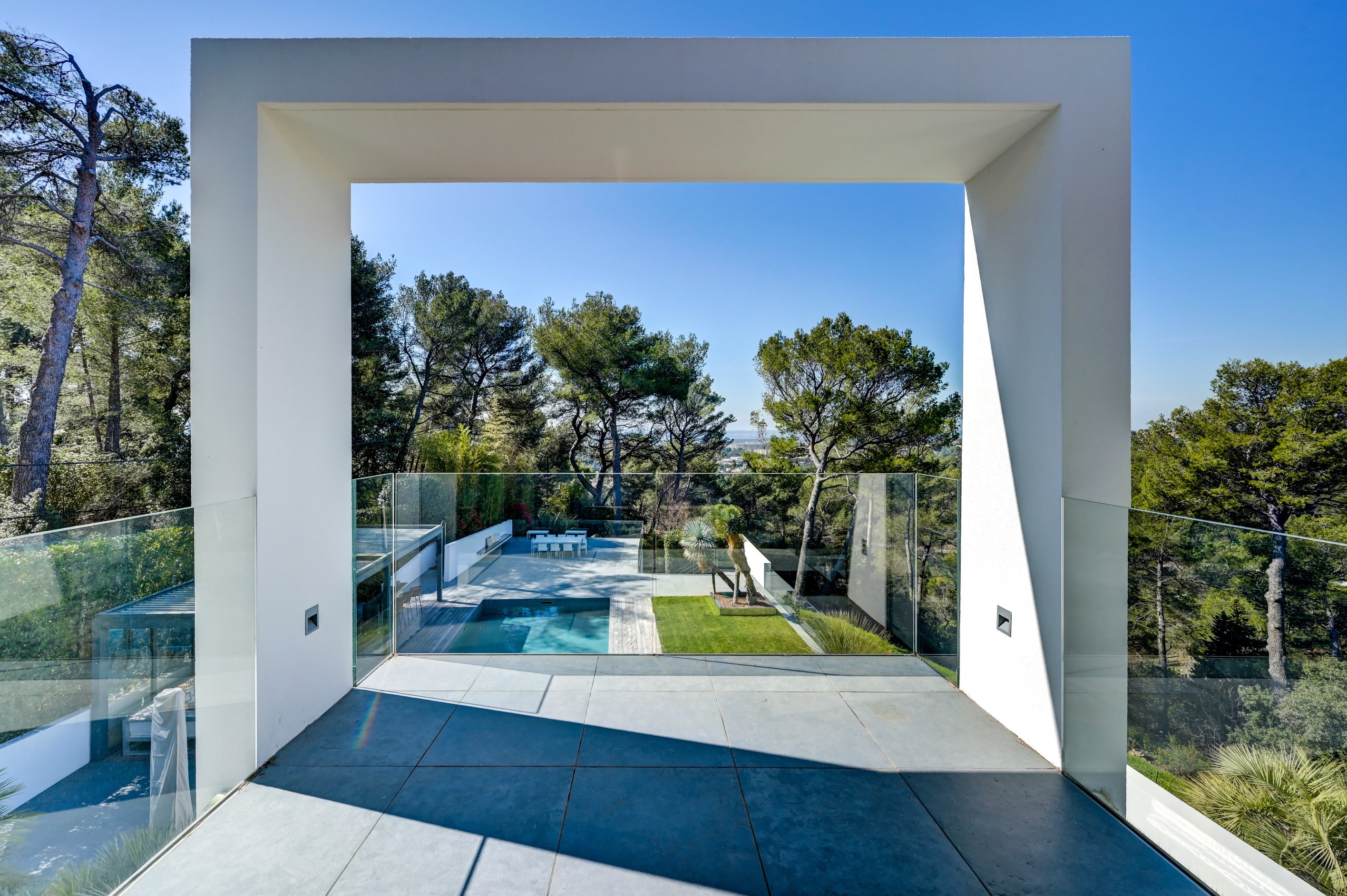  Les Pinchinats — Contemporary Property in a Dominant Position on 7,000 sqm with… - 物件實景