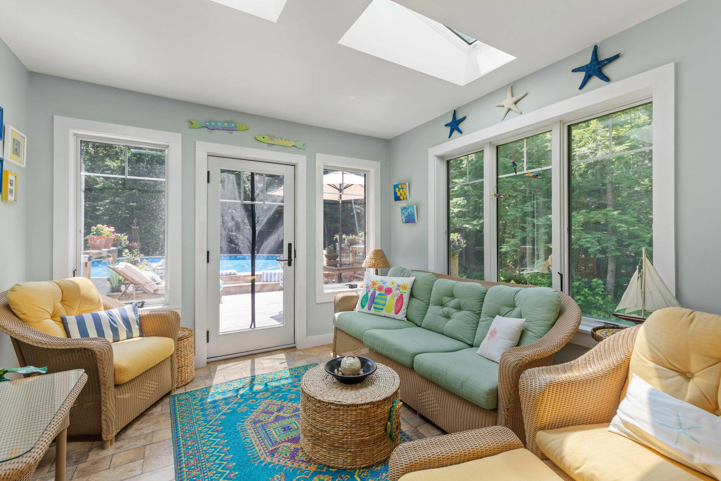 Falmouth, Maine, 04105, United States, 3 Bedrooms Bedrooms, ,3 BathroomsBathrooms,Residential,For Sale,1917362