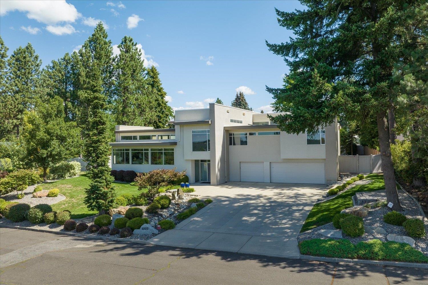 Spokane, Washington, 99203, United States, 6 Bedrooms Bedrooms, ,6 BathroomsBathrooms,Residential,For Sale,2010986