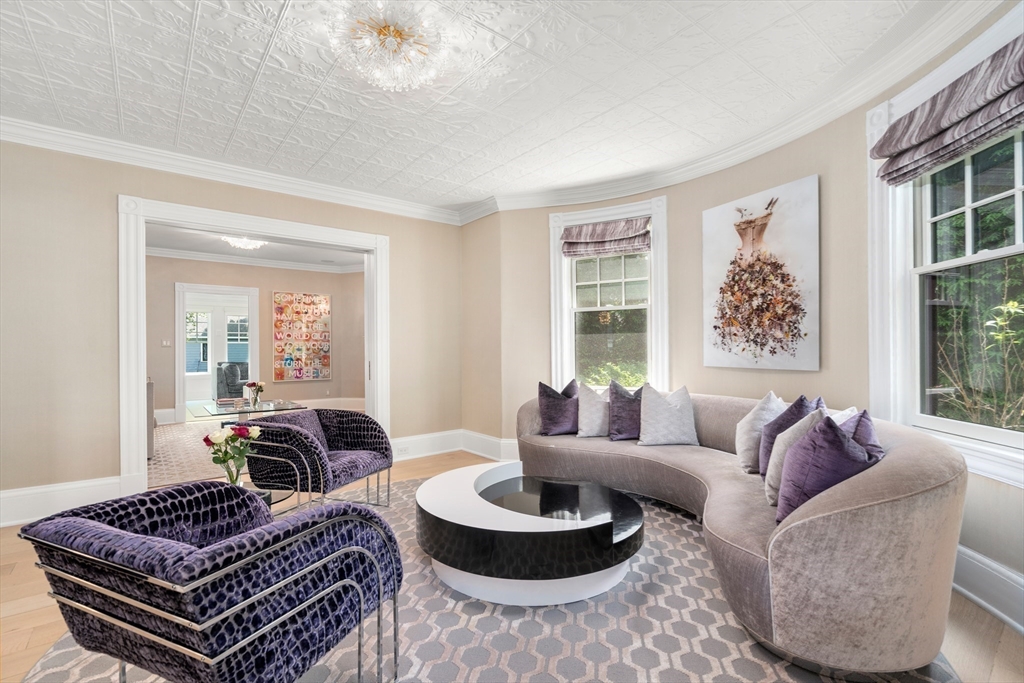 Newton, Massachusetts, 02465, United States, 5 Bedrooms Bedrooms, ,6 BathroomsBathrooms,Residential,For Sale,1908545