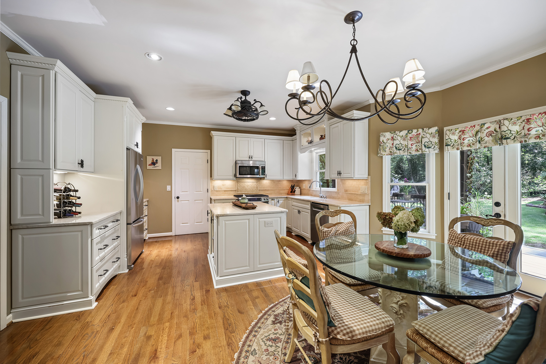  Beautifully Maintained Home in Highly Desirable Lee’s Crossing - 物件實景
