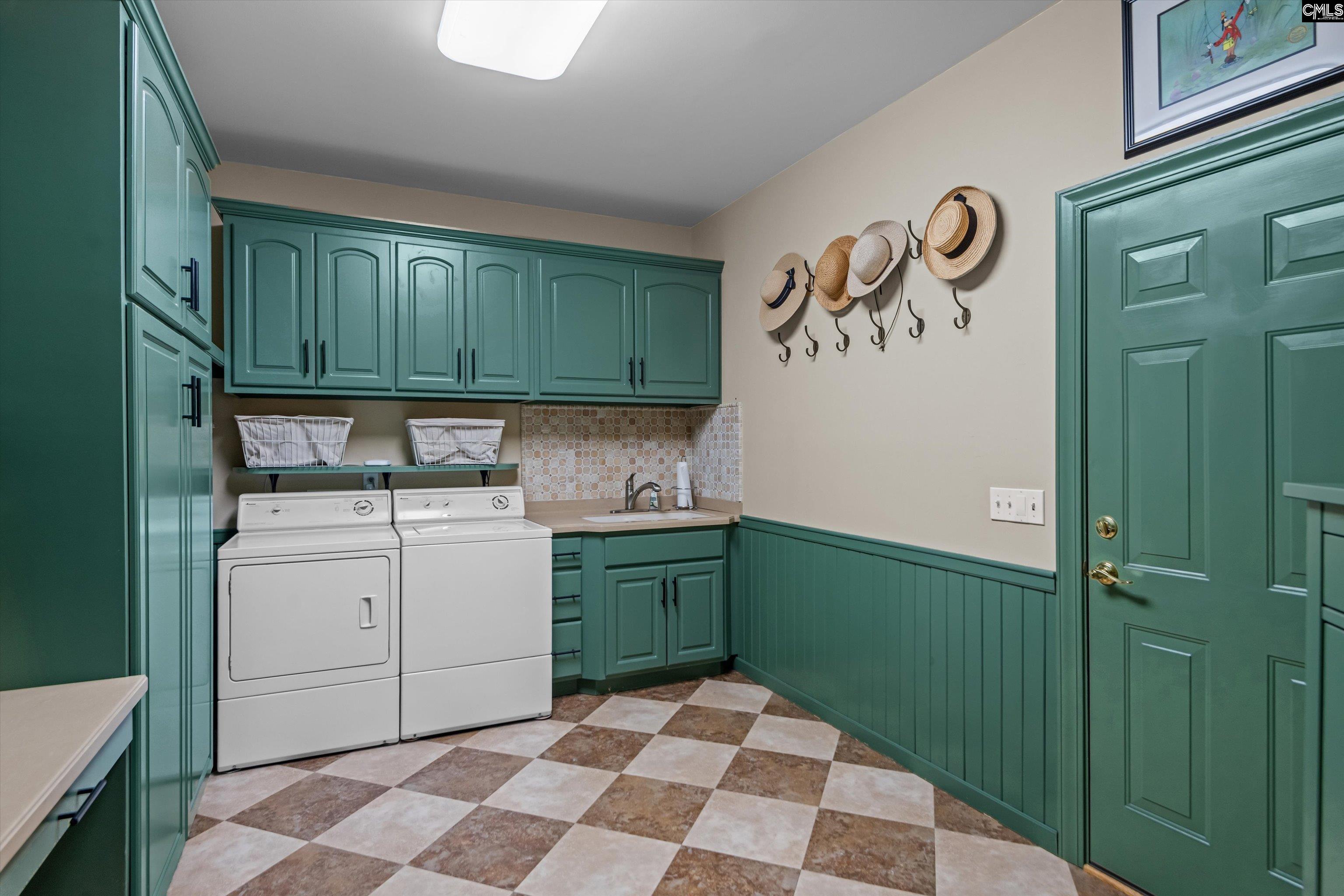 Chapin, South Carolina, 29036, United States, 4 Bedrooms Bedrooms, ,5 BathroomsBathrooms,Residential,For Sale,1825790