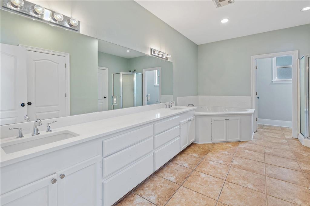 Lake Charles, Louisiana, 70611, United States, 5 Bedrooms Bedrooms, ,5 BathroomsBathrooms,Residential,For Sale,1944572