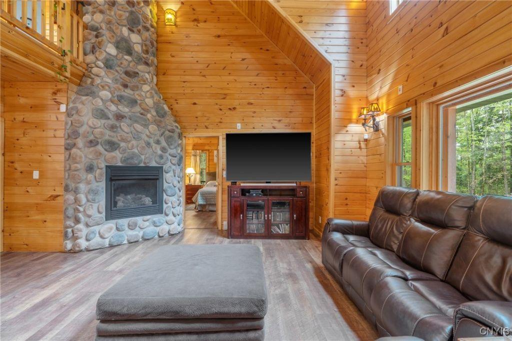 Cleveland, New York, 13042, United States, 4 Bedrooms Bedrooms, ,4 BathroomsBathrooms,Residential,For Sale,1821145