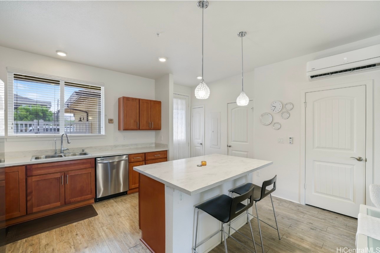 Kapolei, Hawaii, 96707, United States, 2 Bedrooms Bedrooms, ,3 BathroomsBathrooms,Residential,For Sale,1947306