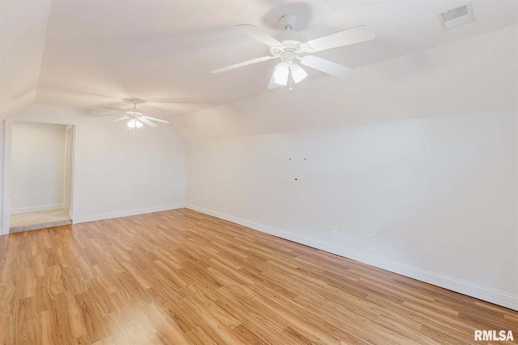 Bismarck, Illinois, 62959, United States, 5 Bedrooms Bedrooms, ,Residential,For Sale,1885319