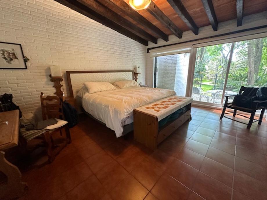 Cuernavaca, Morelos, 62130, Mexico, 7 Bedrooms Bedrooms, ,7 BathroomsBathrooms,Residential,For Sale,1746489