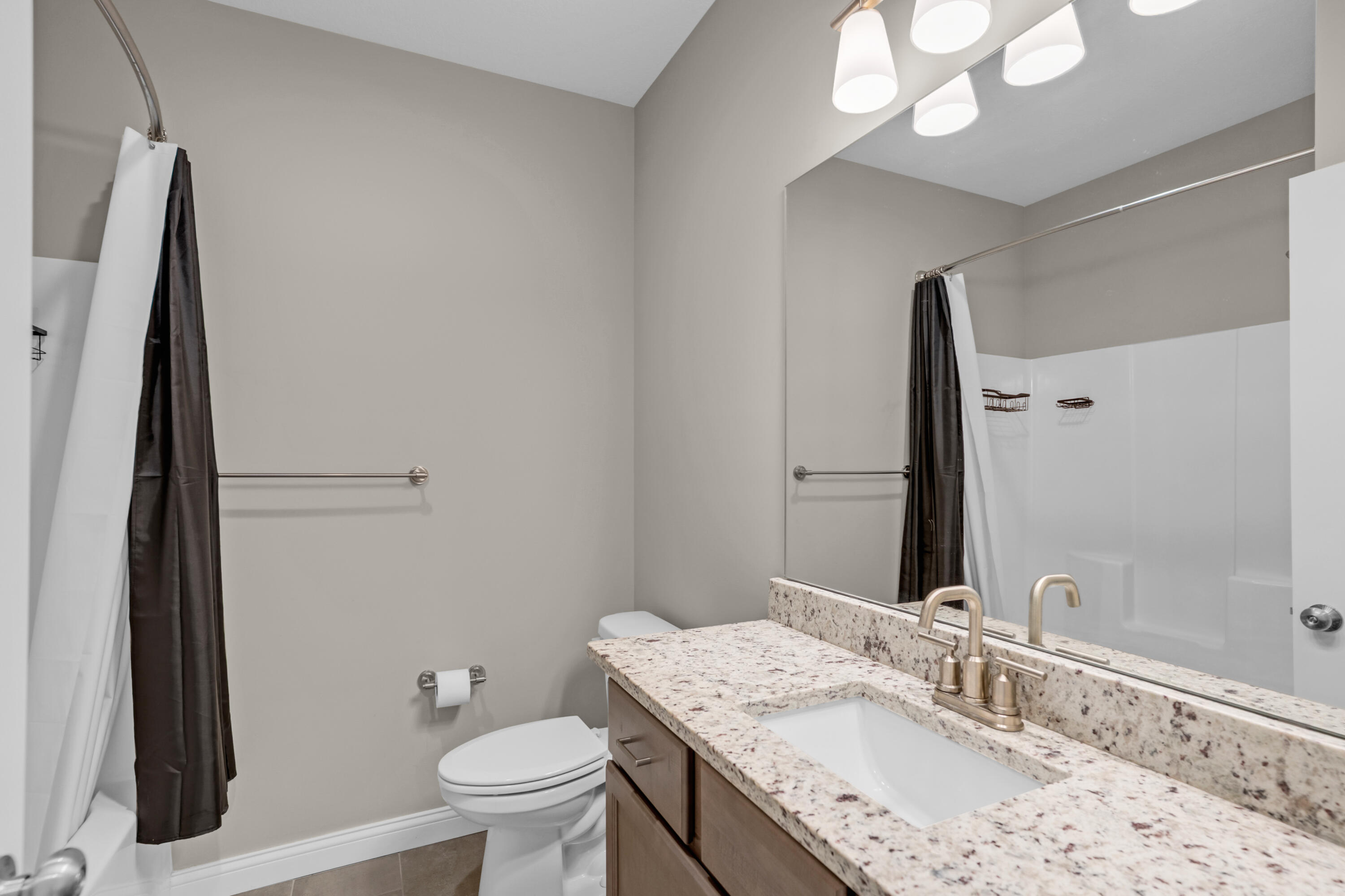 COLUMBIA, Missouri, 65203, United States, 5 Bedrooms Bedrooms, ,3 BathroomsBathrooms,Residential,For Sale,1976271