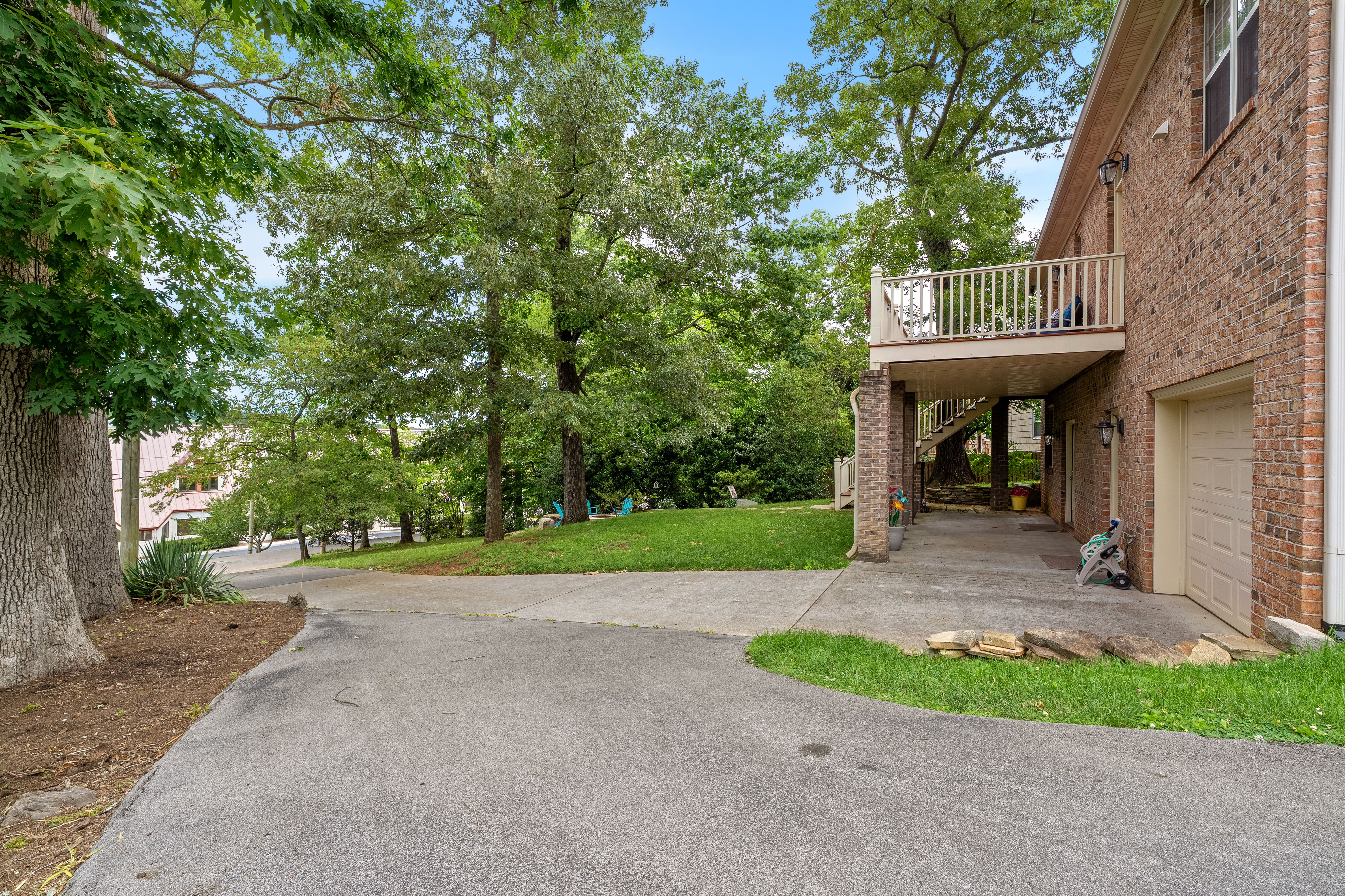  4713 Lyons View Pike, Knoxville, TN 37919 - 物件實景