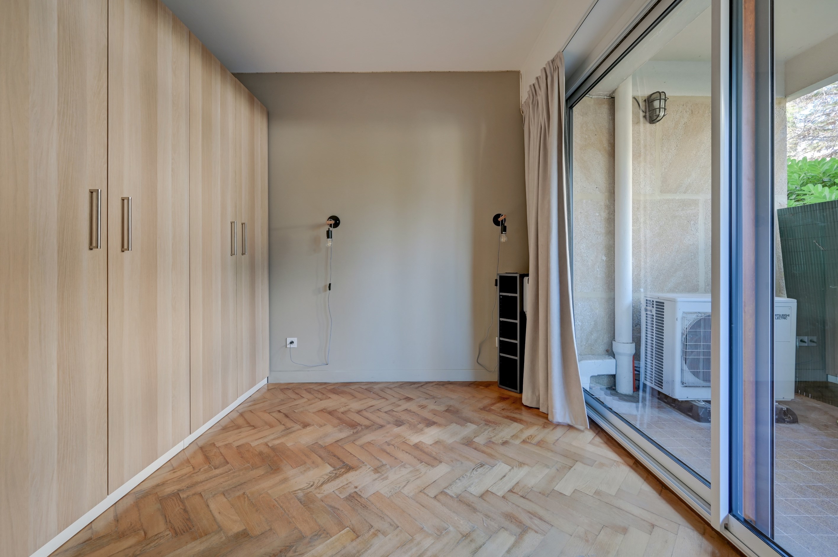  For Sale – 3-Bedroom Apartment in the City Center - 物件實景