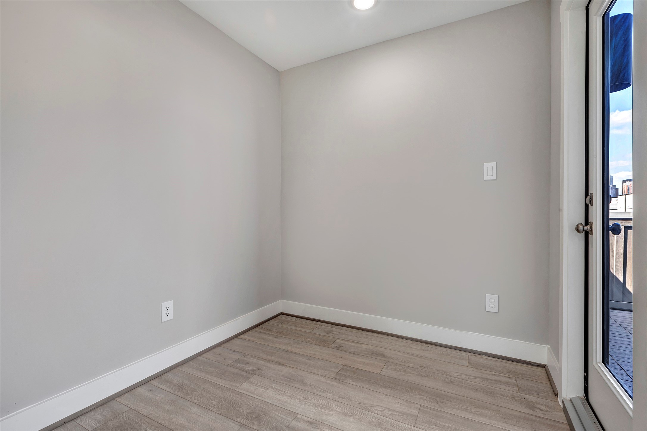 Houston, Texas, 77003, United States, 3 Bedrooms Bedrooms, ,4 BathroomsBathrooms,Residential,For Sale,1896559