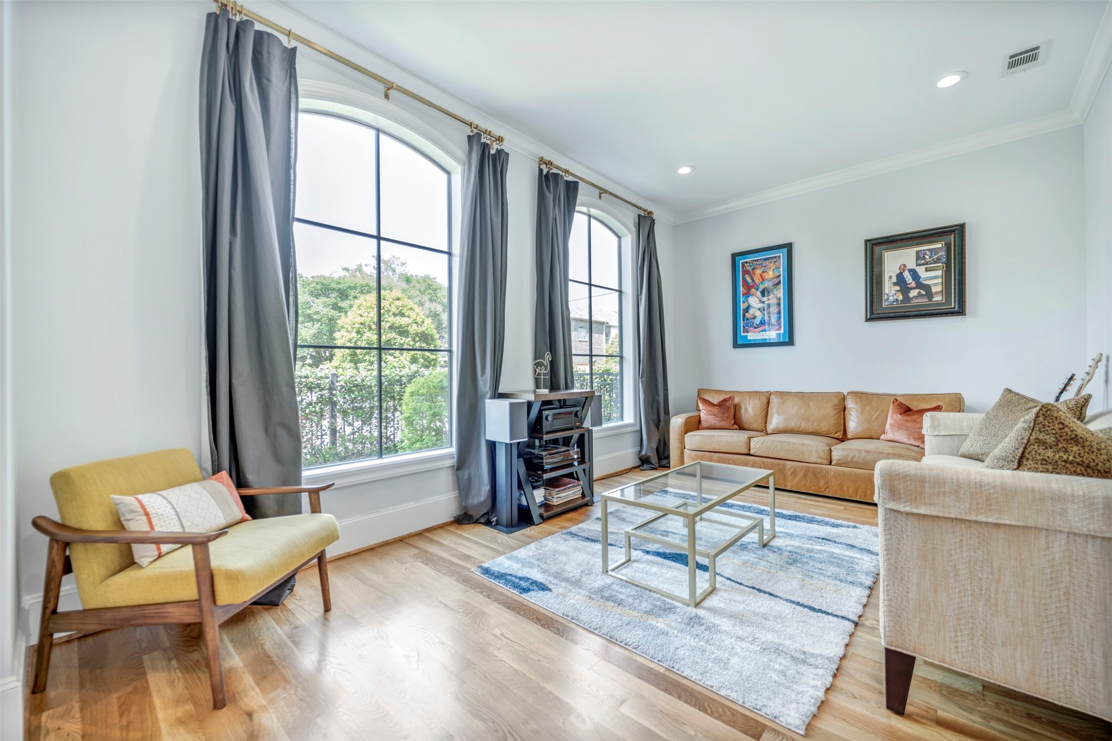 Houston, Texas, 77055, United States, 3 Bedrooms Bedrooms, ,4 BathroomsBathrooms,Residential,For Sale,1866931