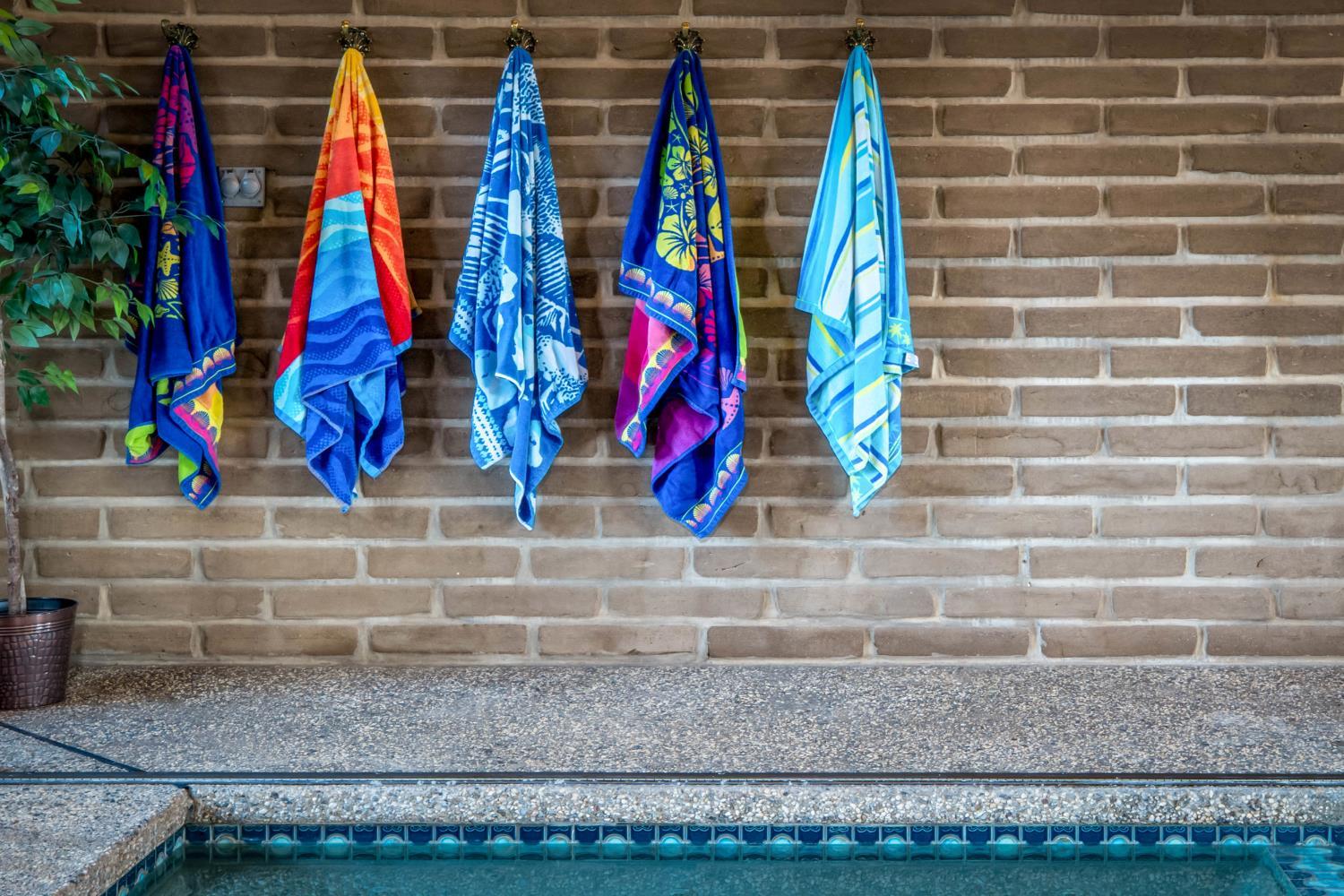 Grass Valley, California, 95949, United States, 3 Bedrooms Bedrooms, ,5 BathroomsBathrooms,Residential,For Sale,2006343