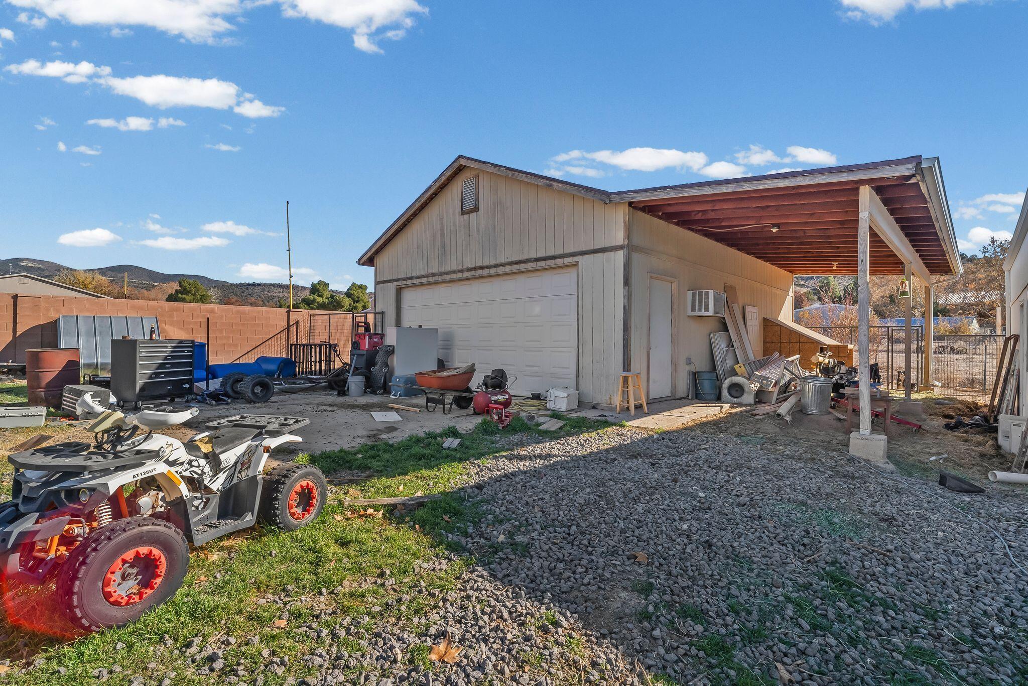 St George, Utah, 84770, United States, 6 Bedrooms Bedrooms, ,3 BathroomsBathrooms,Residential,For Sale,2005357