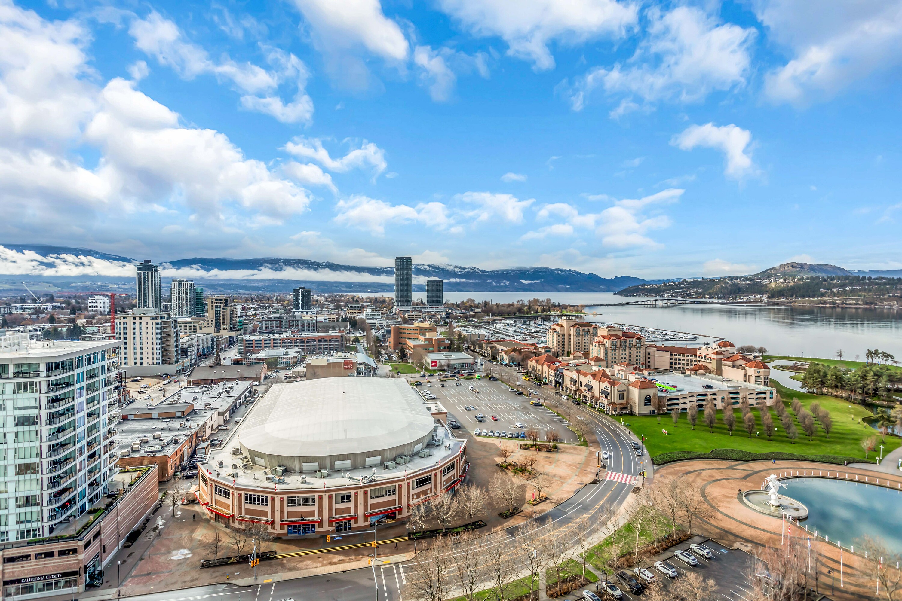  Unobstructed Views of the Lake - 物件實景
