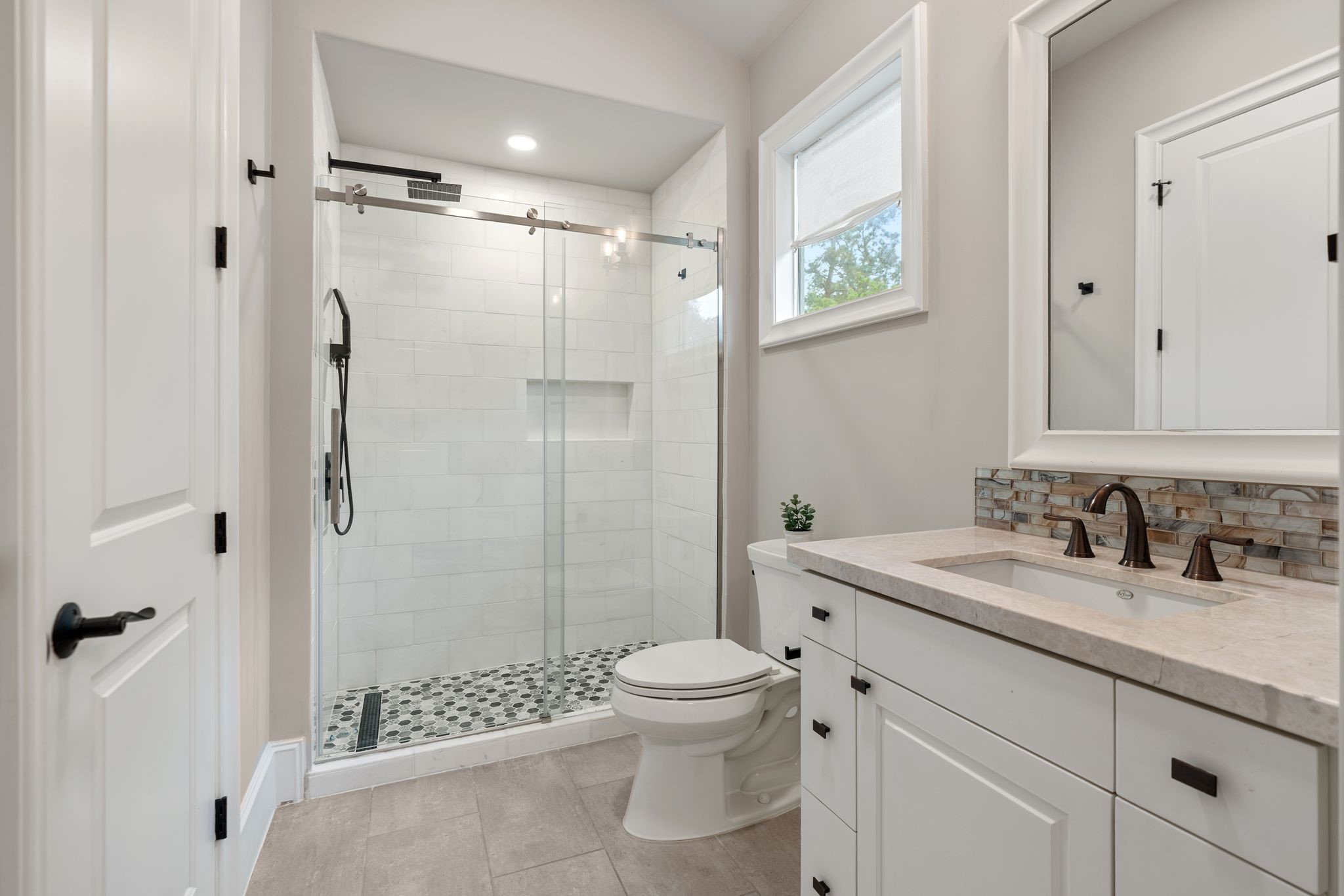  634 Knipp Road - 物件實景