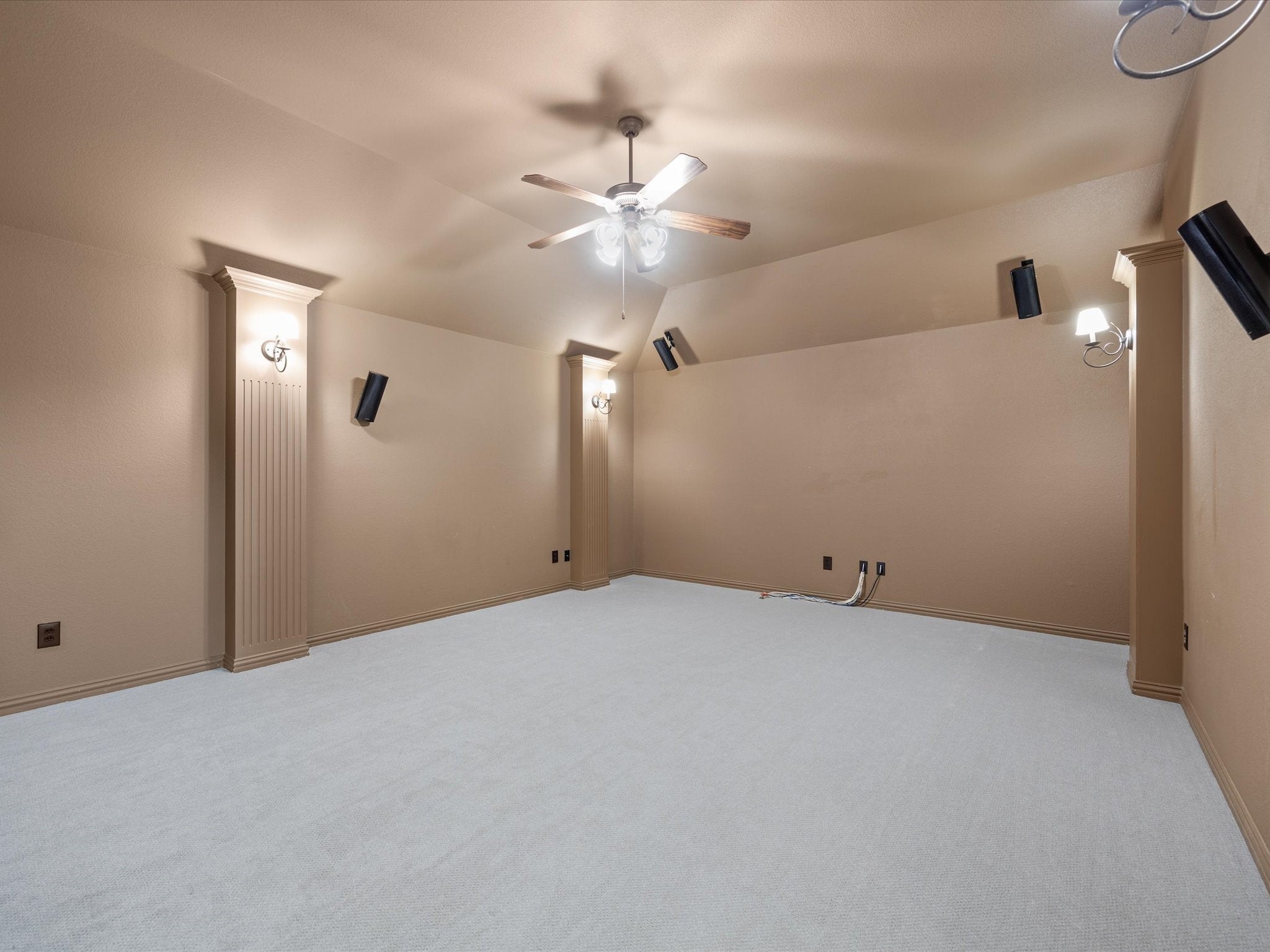 Trophy Club, Texas, 76262, United States, 4 Bedrooms Bedrooms, ,4 BathroomsBathrooms,Residential,For Sale,1982923