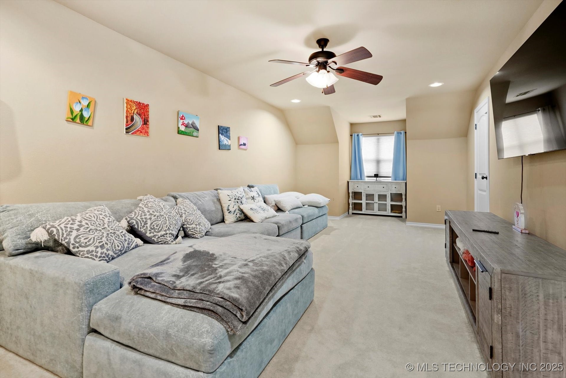 Bixby, Oklahoma, 74070, United States, 4 Bedrooms Bedrooms, ,5 BathroomsBathrooms,Residential,For Sale,1829148