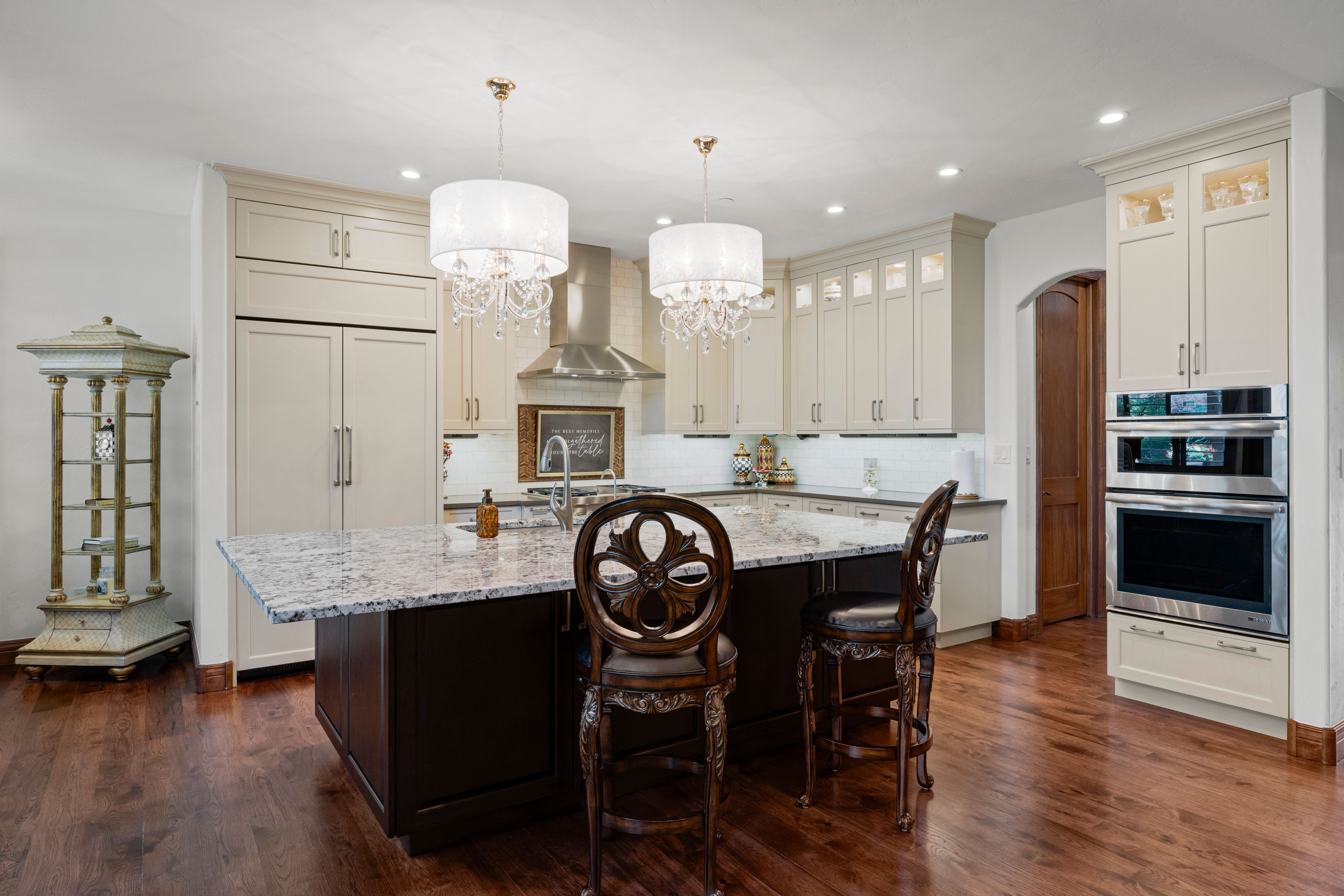  Luxury, No-Maintenance Living with Main-Floor Primary in Castle Pines Village - 物件實景