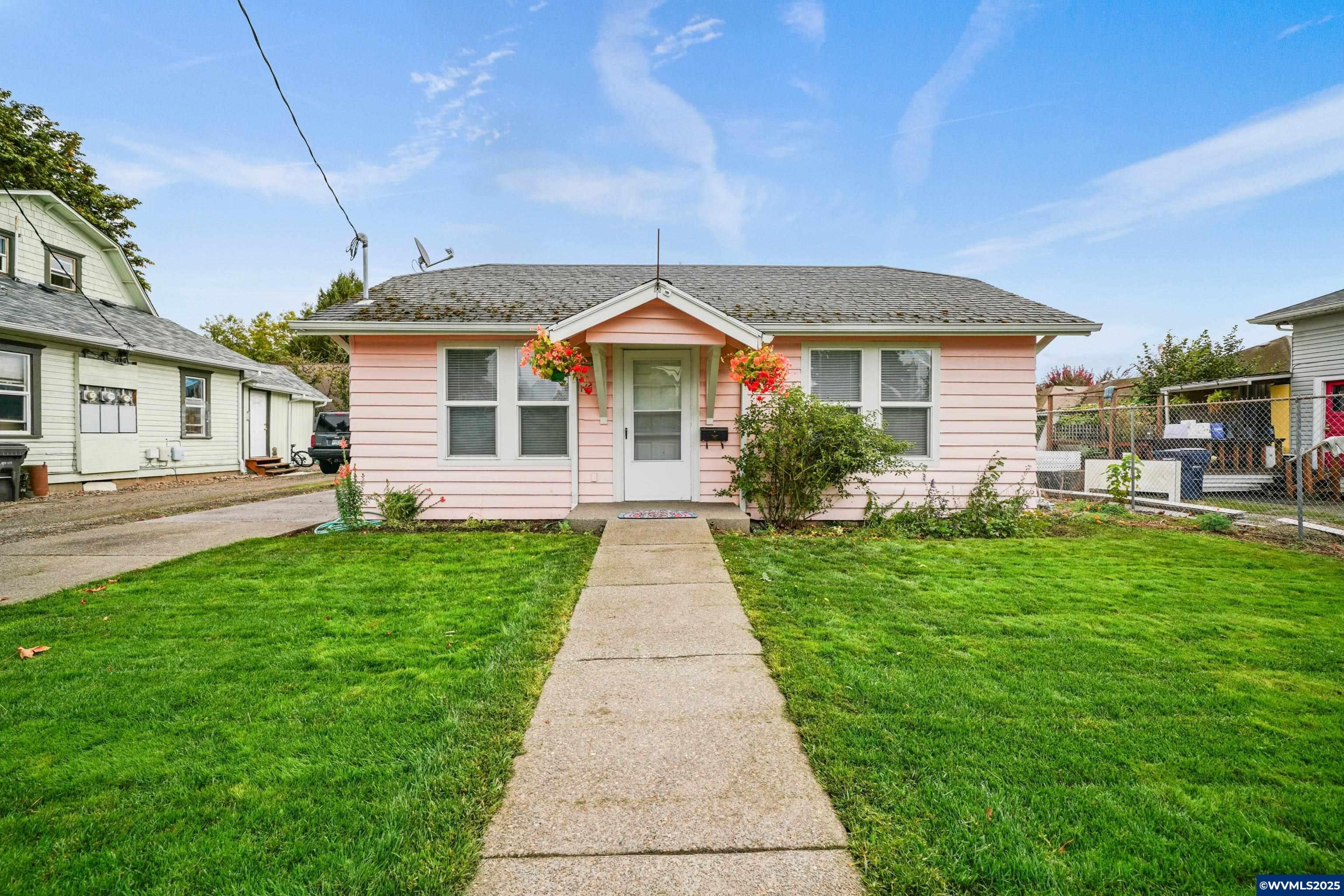Ecols St, Monmouth, OR 97361