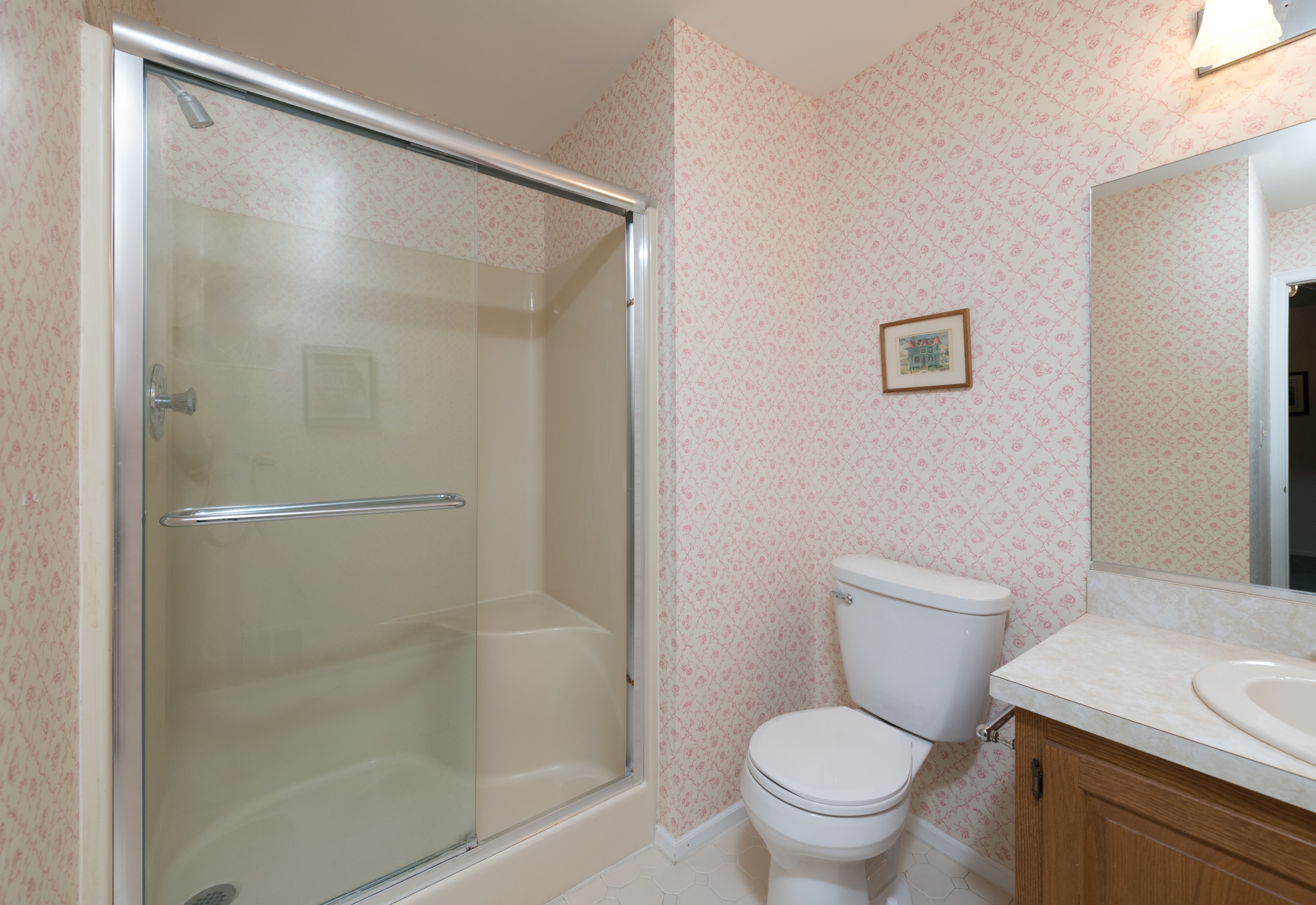  3-bedroom, 2.5-bath townhome in Little Silver - 物件實景