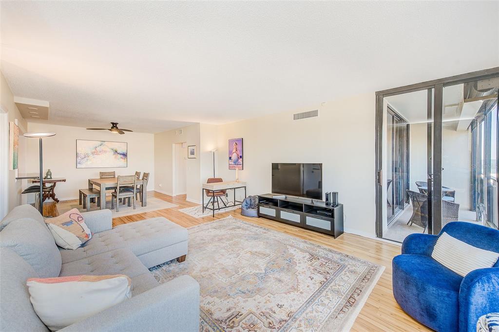 St Pete Beach, Florida, 33706, United States, 2 Bedrooms Bedrooms, ,2 BathroomsBathrooms,Residential,For Sale,1987564