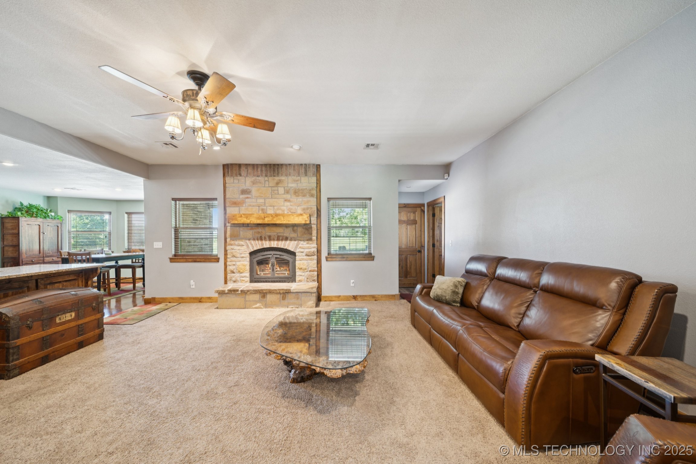 Henryetta, Oklahoma, 74437, United States, 4 Bedrooms Bedrooms, ,4 BathroomsBathrooms,Residential,For Sale,1939303