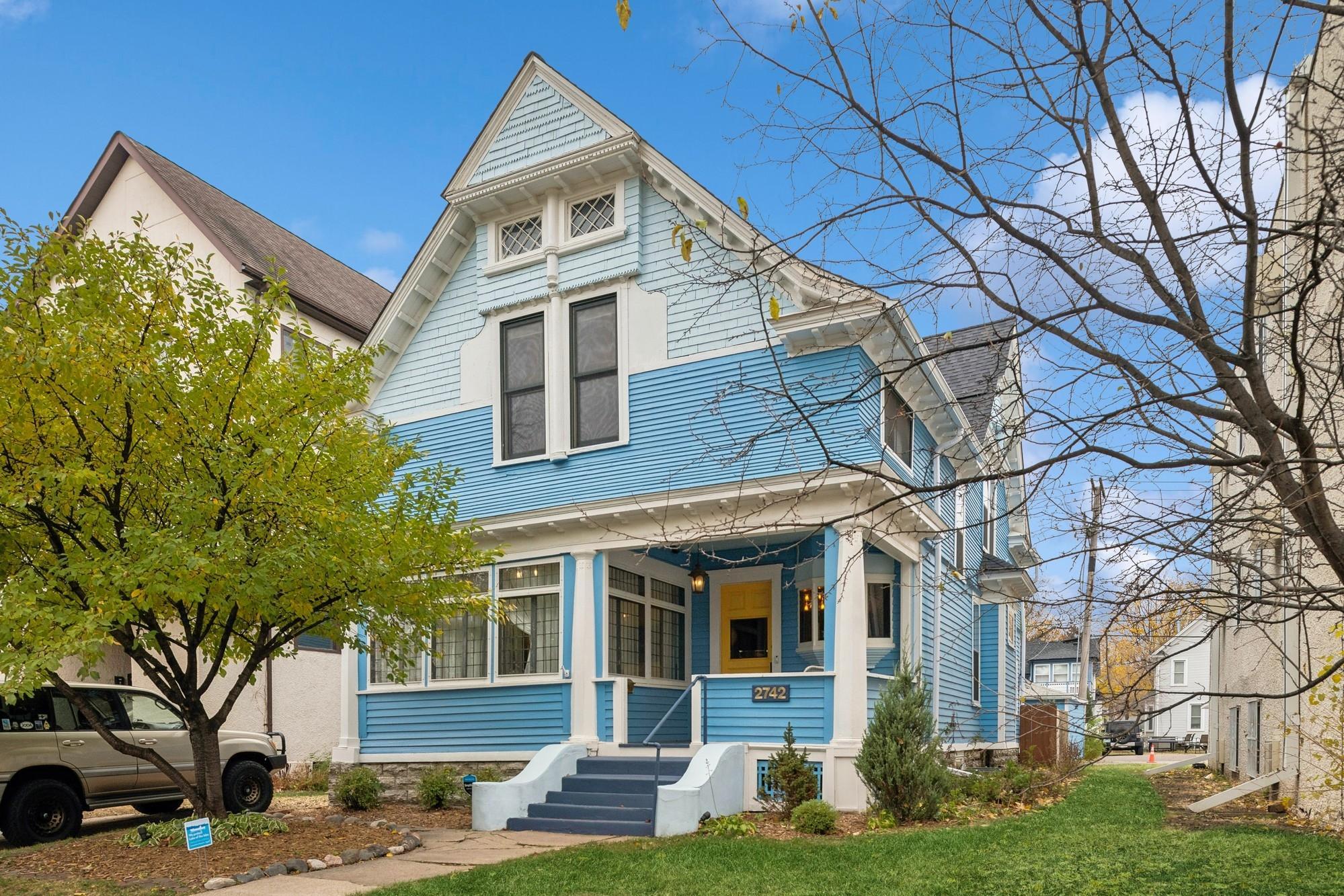 Minneapolis, Minnesota, 55408, United States, 4 Bedrooms Bedrooms, ,2 BathroomsBathrooms,Residential,For Sale,1898421