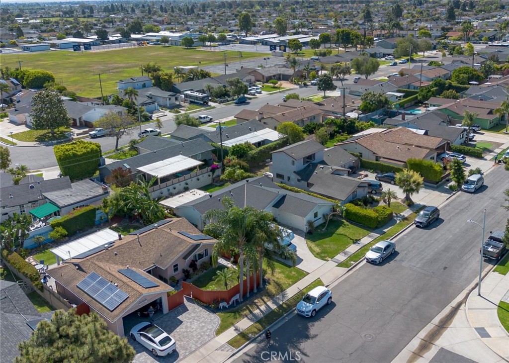 Huntington Beach, California, 92649, United States, 3 Bedrooms Bedrooms, ,2 BathroomsBathrooms,Residential,For Sale,2042860