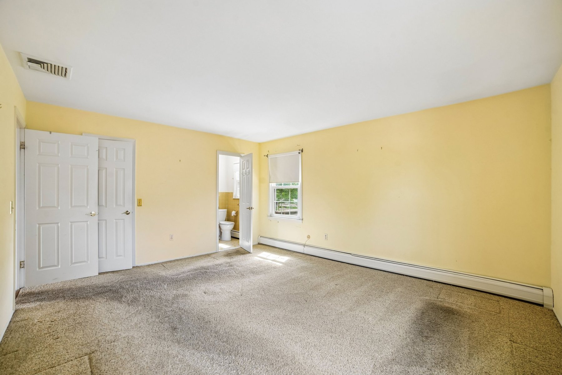  ?Oak Park? Bi-Level Provides Space Location and Long-Term Value - 物件實景