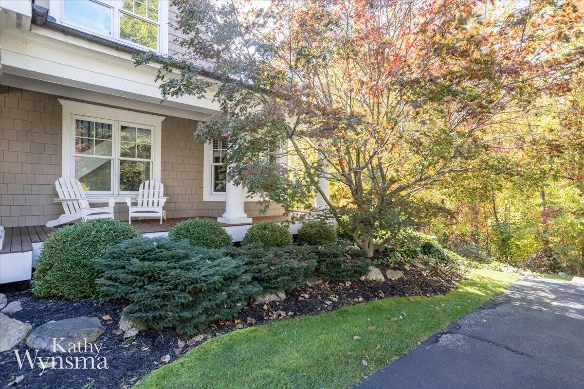 East Grand Rapids, Michigan, 49506, United States, 5 Bedrooms Bedrooms, ,5 BathroomsBathrooms,Residential,For Sale,1933647