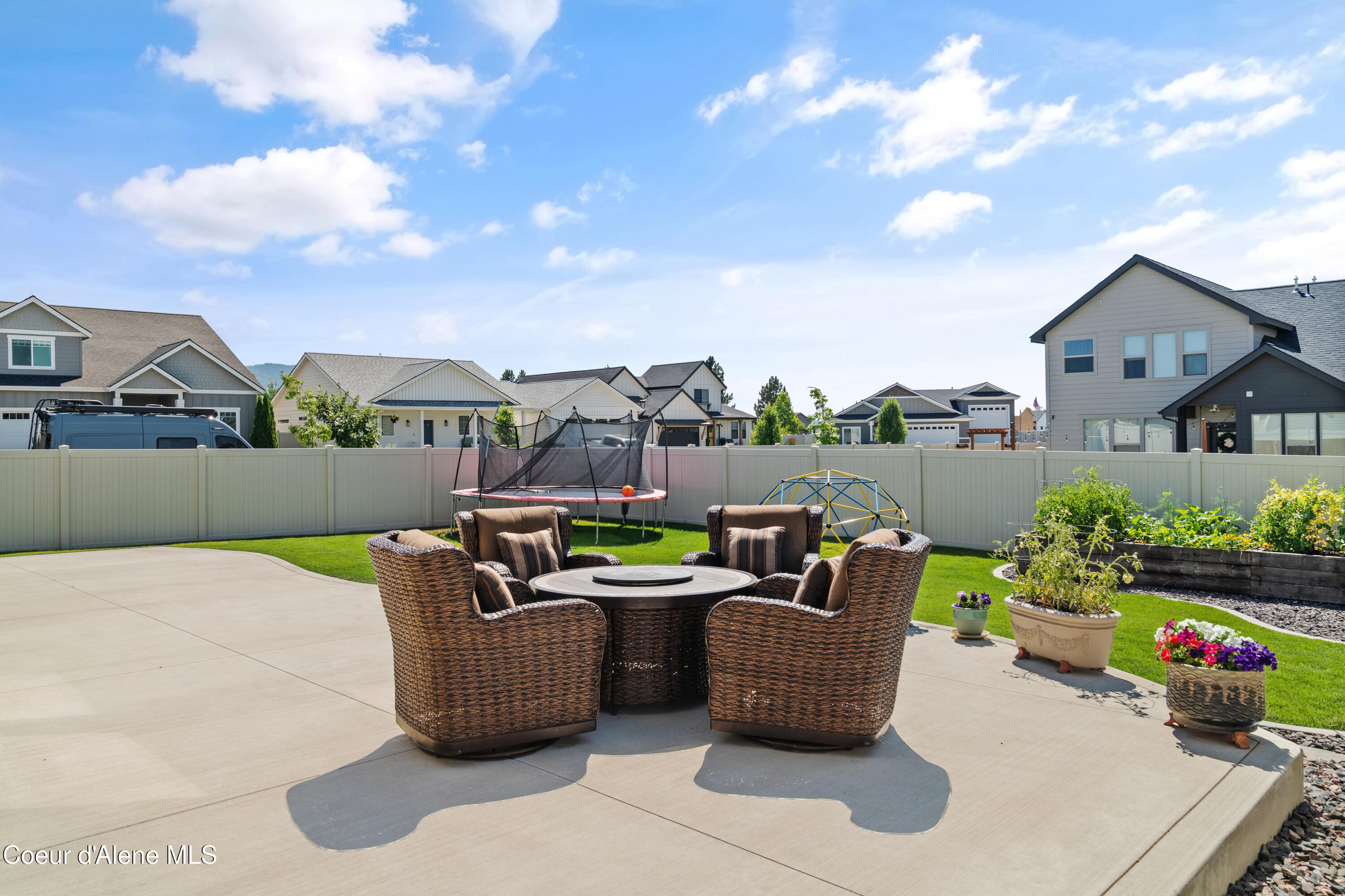 Post Falls, Idaho, 83854, United States, 4 Bedrooms Bedrooms, ,3 BathroomsBathrooms,Residential,For Sale,1981393