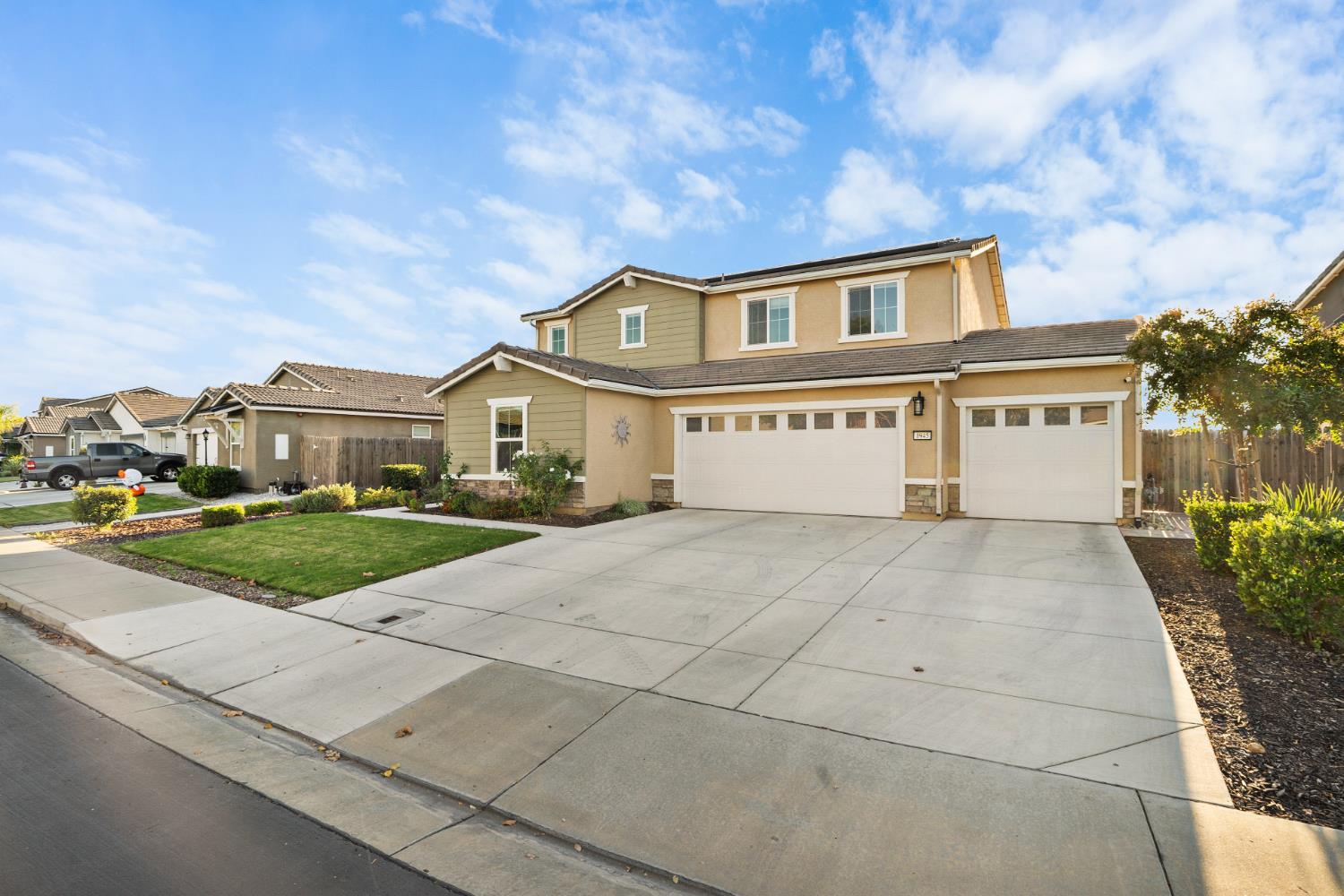 Atwater, California, 95301, United States, 5 Bedrooms Bedrooms, ,4 BathroomsBathrooms,Residential,For Sale,1983820