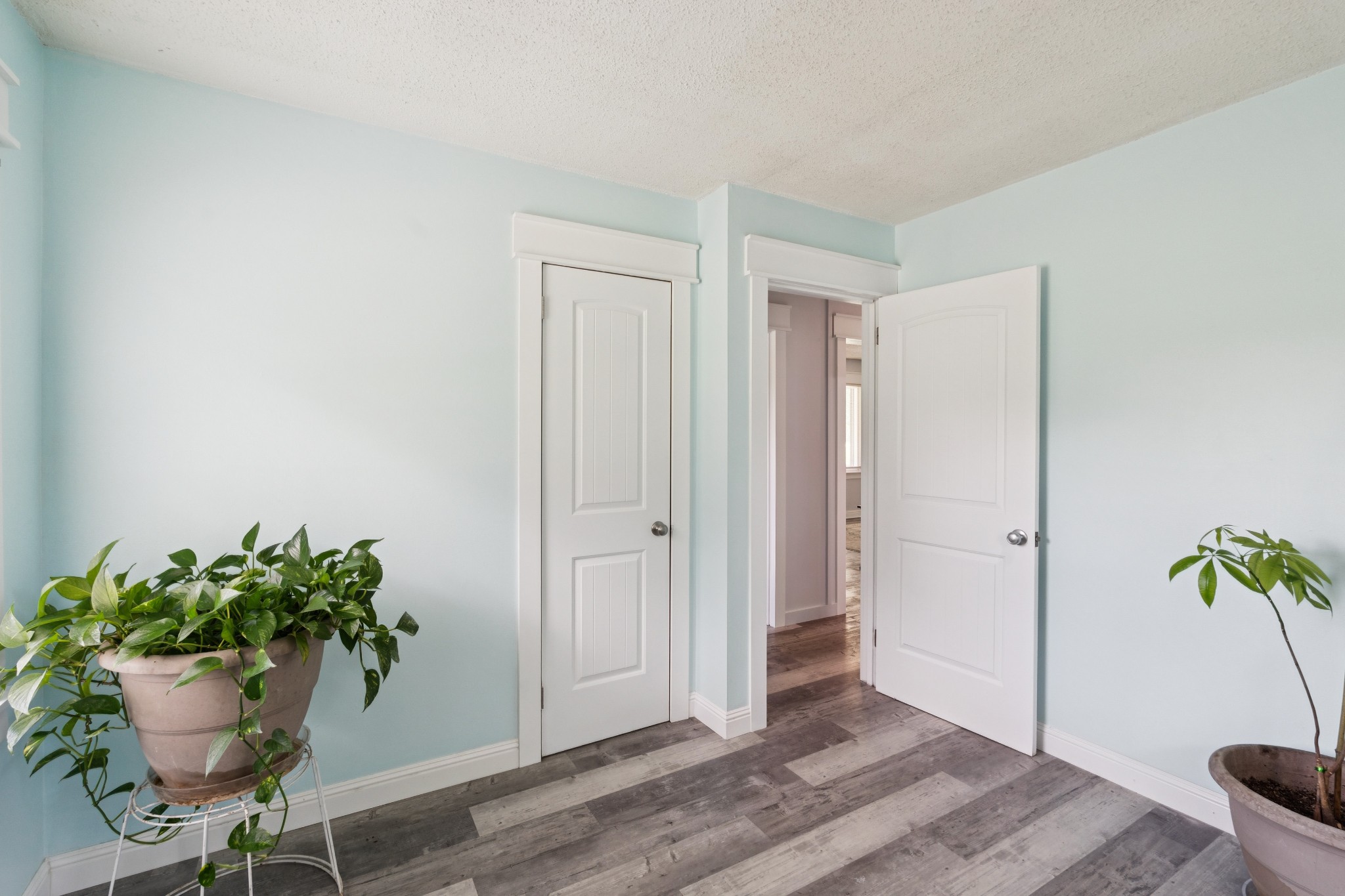 Nashville, Tennessee, 37217, United States, 3 Bedrooms Bedrooms, ,2 BathroomsBathrooms,Residential,For Sale,1913625