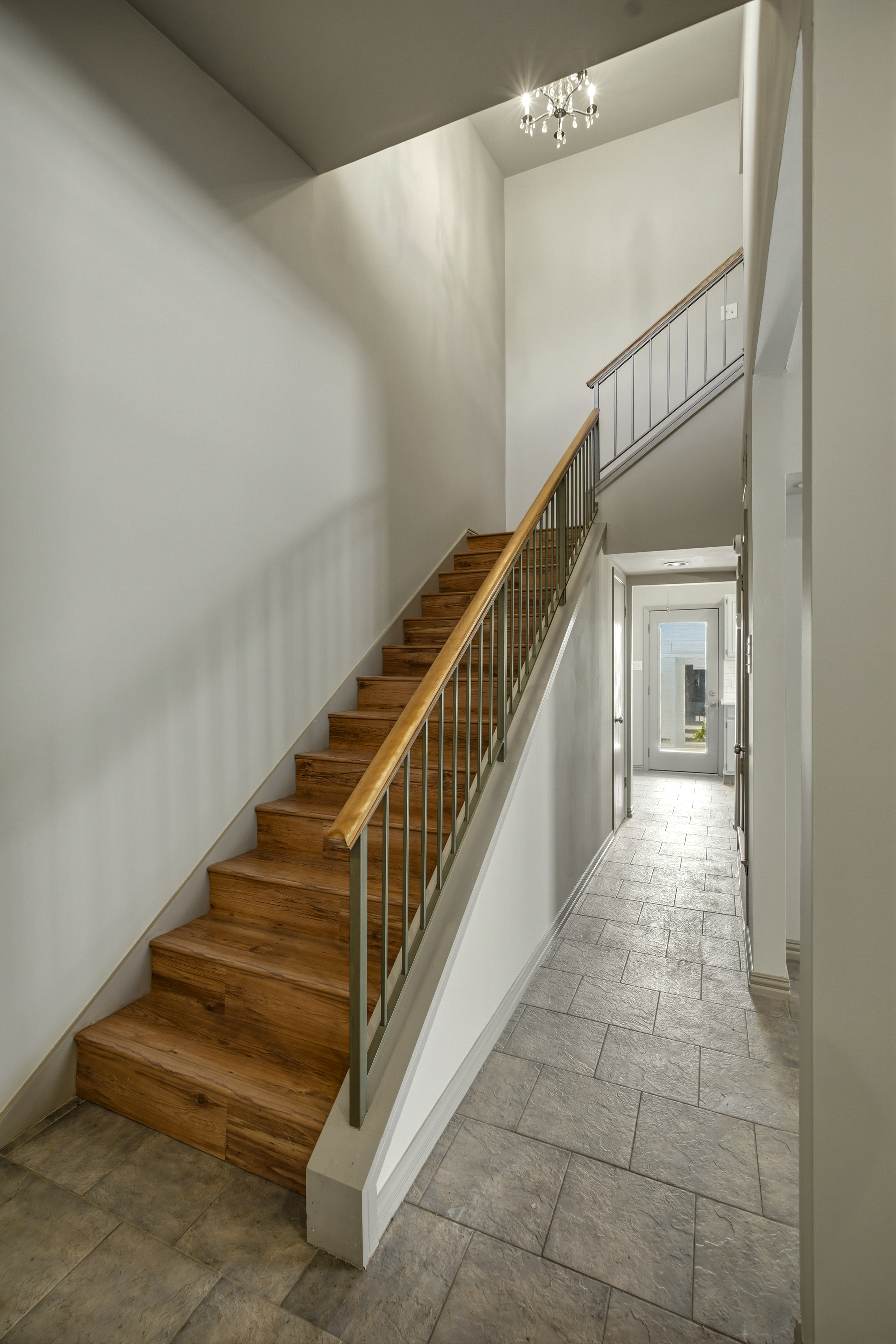 Move-In Ready Condo in Prime Location - 物件實景