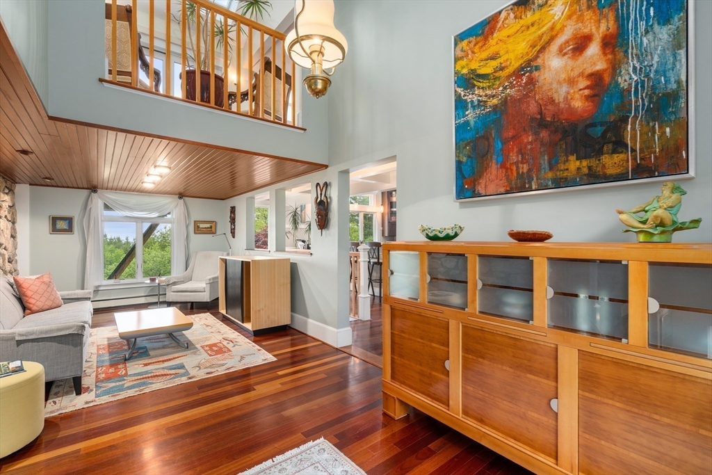 Manchester, Massachusetts, 01944, United States, 4 Bedrooms Bedrooms, ,3 BathroomsBathrooms,Residential,For Sale,1846974