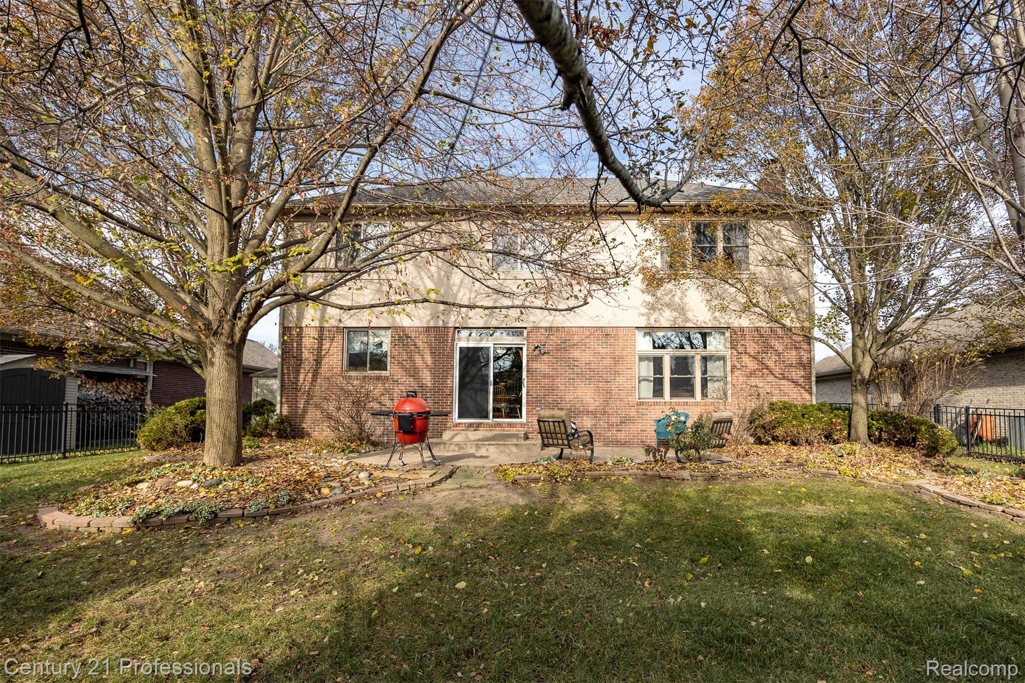 Macomb, Michigan, 48044, United States, 4 Bedrooms Bedrooms, ,3 BathroomsBathrooms,Residential,For Sale,1997727