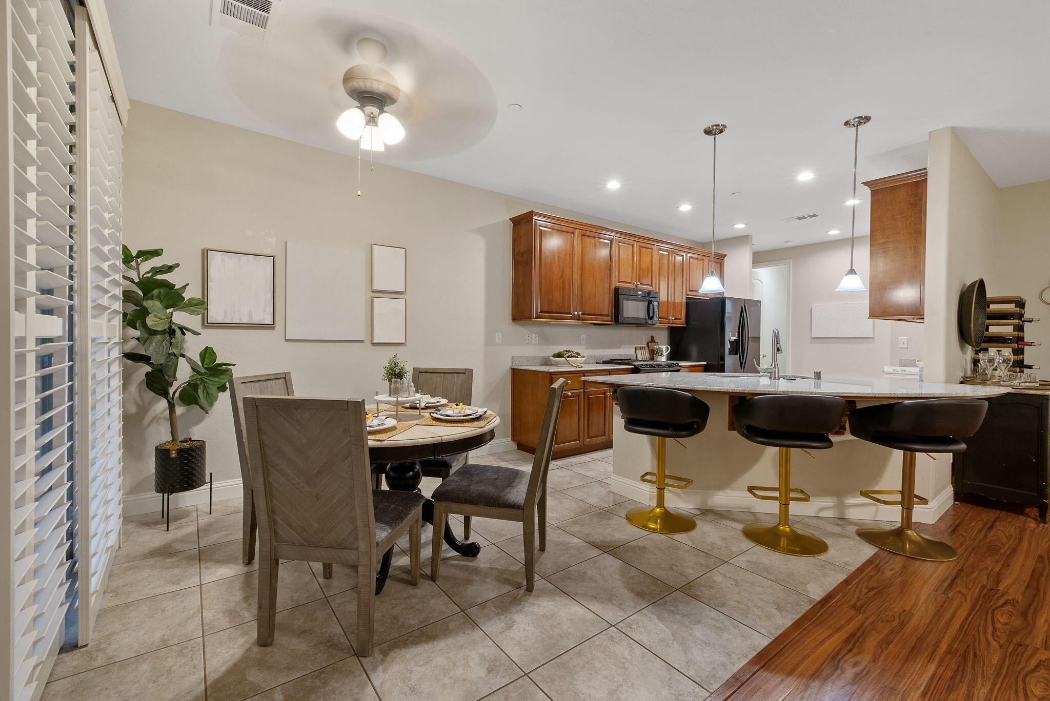 Visalia, California, 93277, United States, 3 Bedrooms Bedrooms, ,2 BathroomsBathrooms,Residential,For Sale,1937034