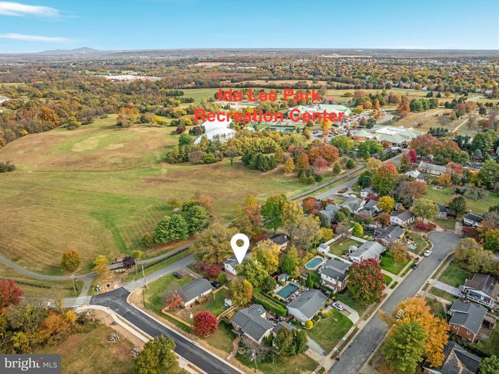 Leesburg, Virginia, 20176, United States, 6 Bedrooms Bedrooms, ,3 BathroomsBathrooms,Residential,For Sale,1979496