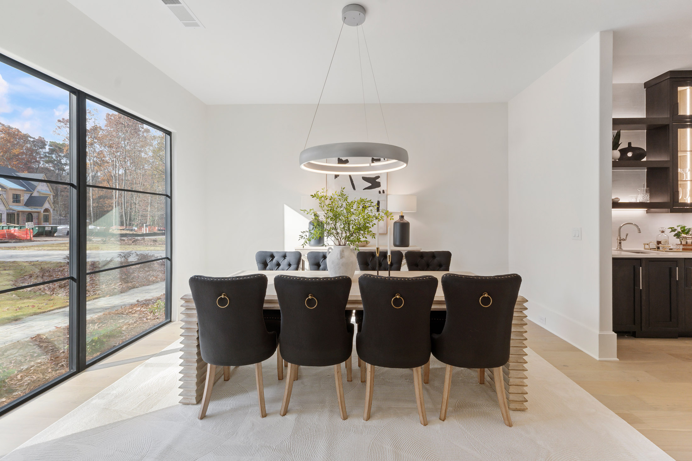  The Epitome of Alpharetta Luxury: Transitional Masterpiece in Garden District - 物件實景
