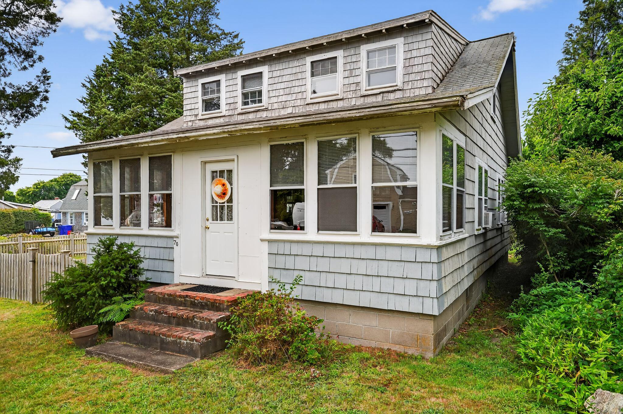 Pocasset, Massachusetts, 02559, United States, 3 Bedrooms Bedrooms, ,1 BathroomBathrooms,Residential,For Sale,1911453