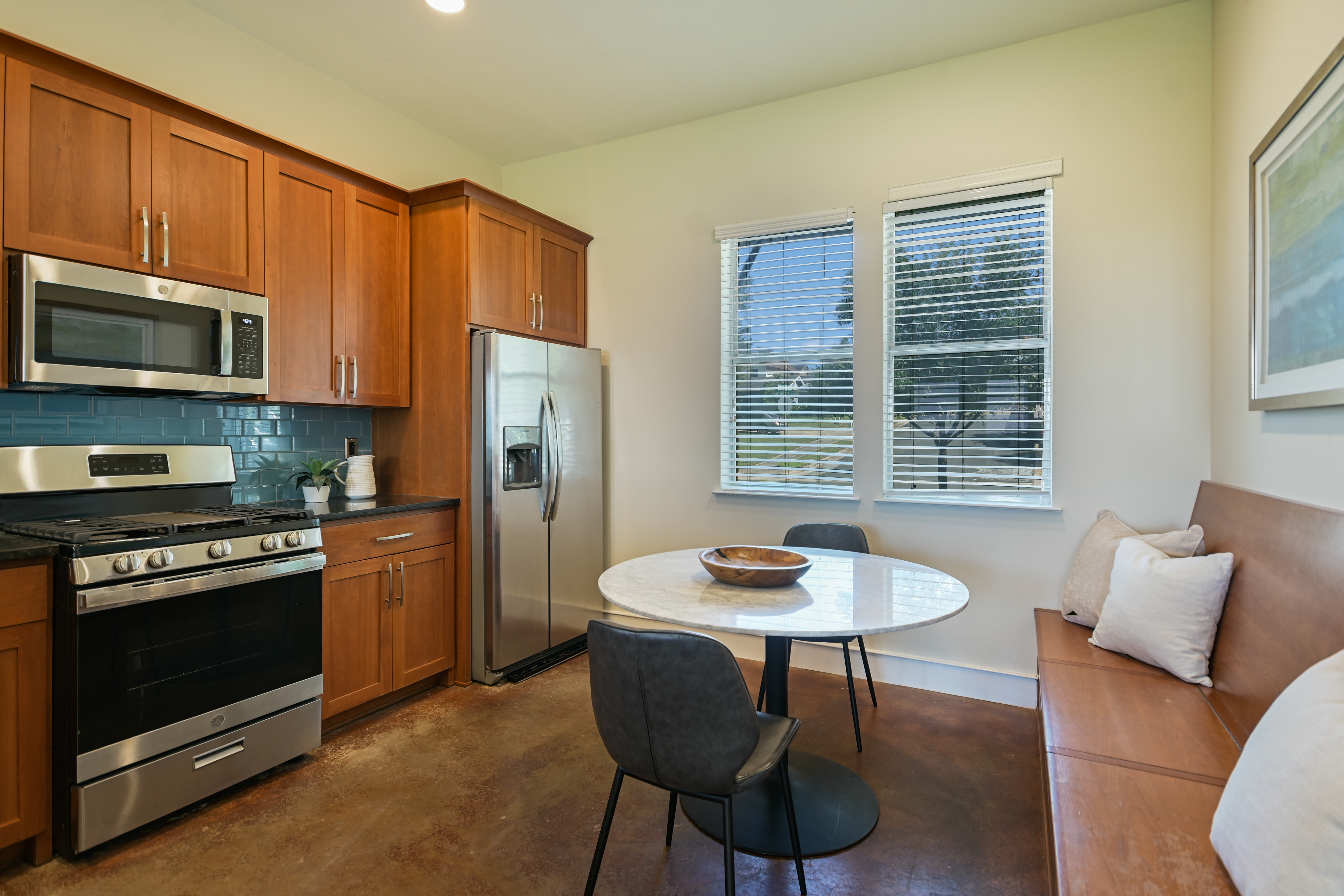  8500 Red Willow Drive Unit A , Austin, TX 78736 - 物件實景